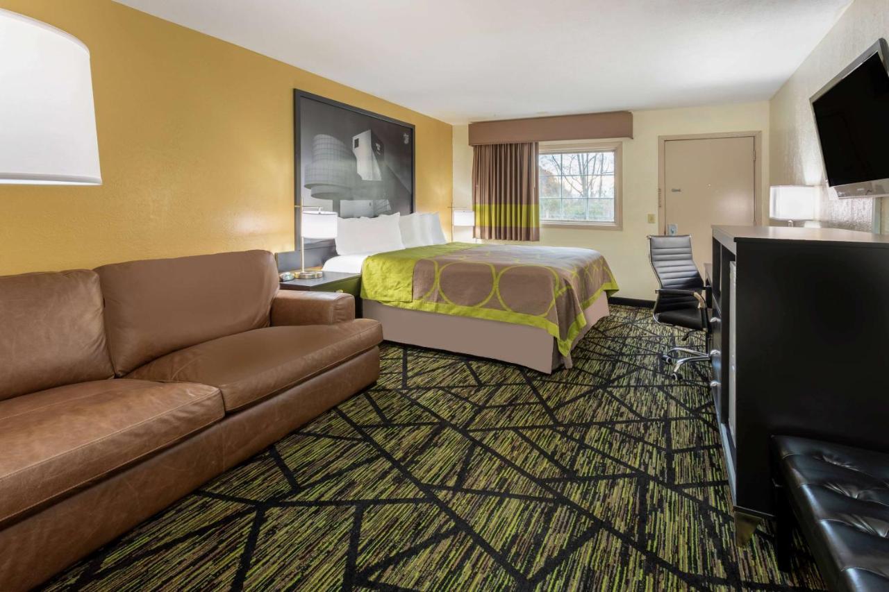 Hotel Super 8 By Wyndham Wooster Extérieur photo