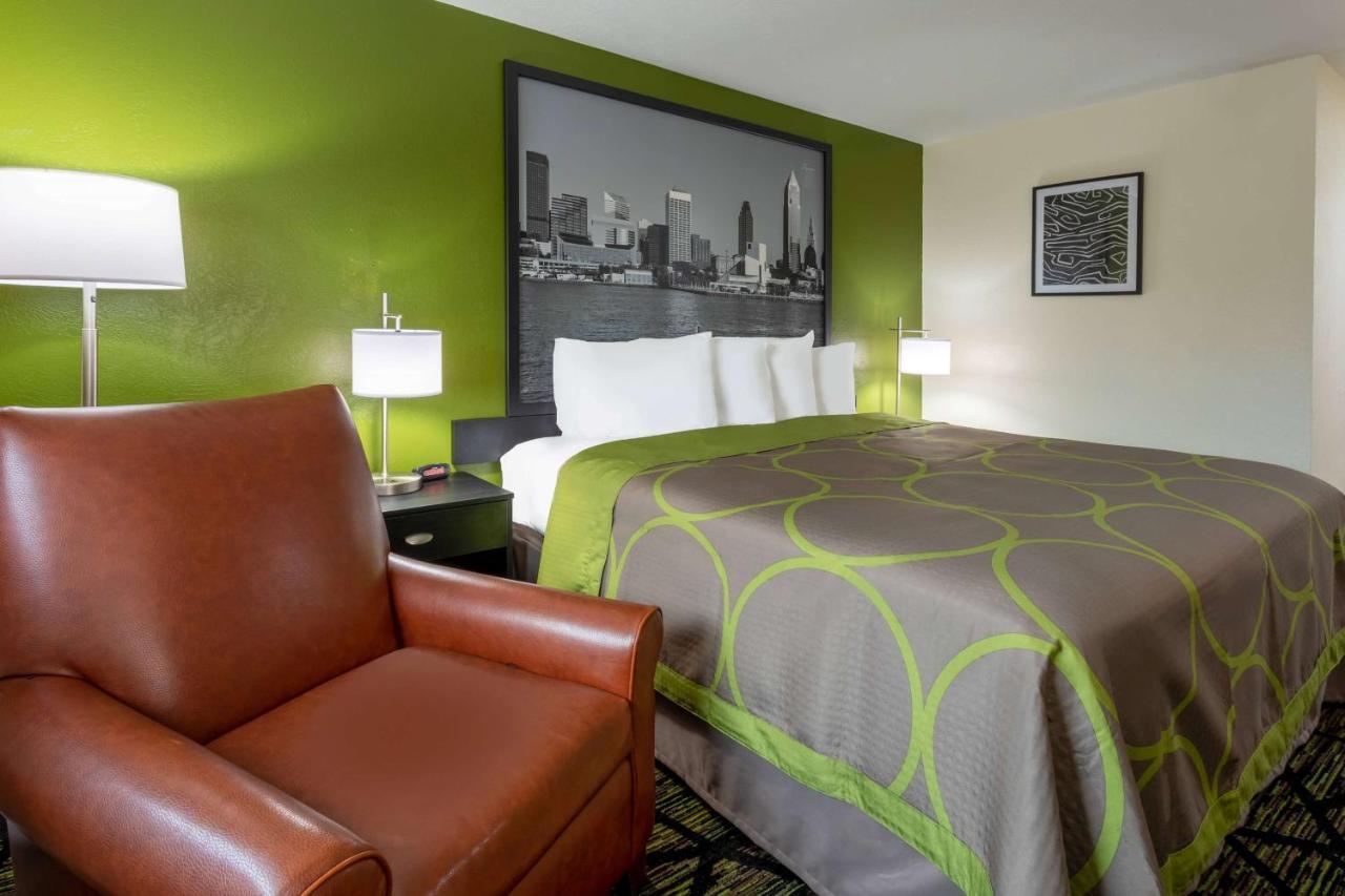 Hotel Super 8 By Wyndham Wooster Extérieur photo