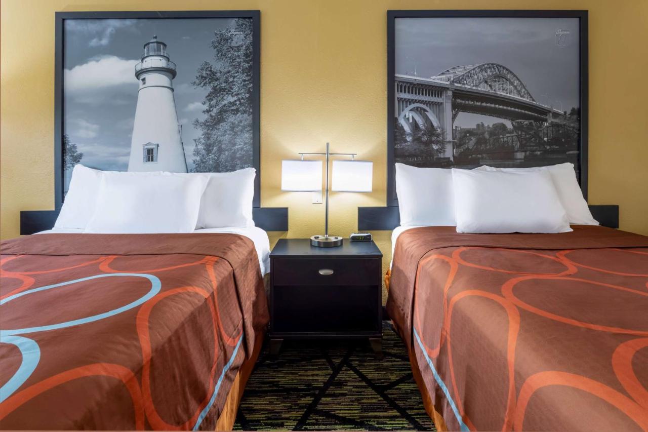 Hotel Super 8 By Wyndham Wooster Extérieur photo